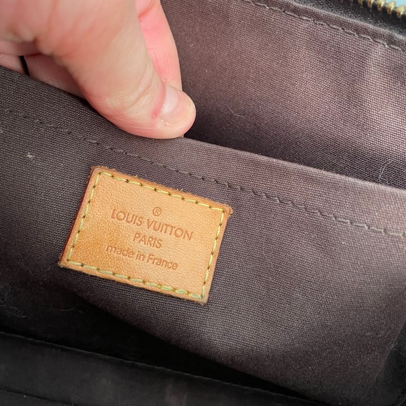 Louis Vuitton «Vernis Rosewood Avenue Leather Bag» - Picture 4 of 5